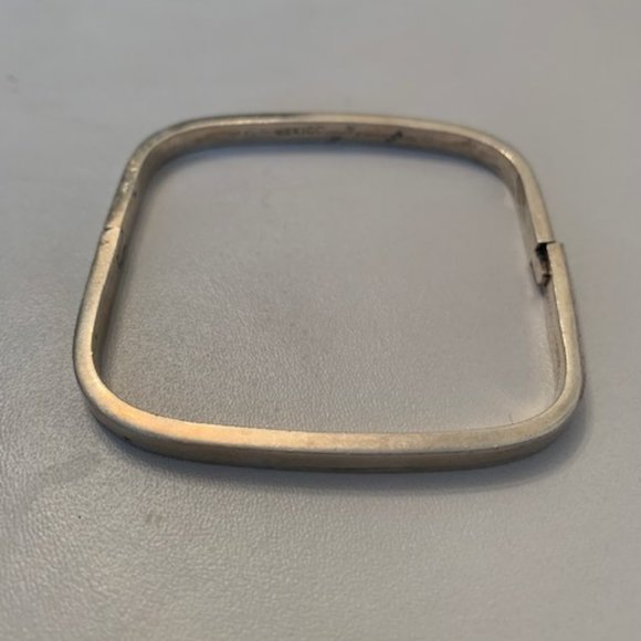 Sterling Silver Vintage Unique Square Bangle - Picture 1 of 1